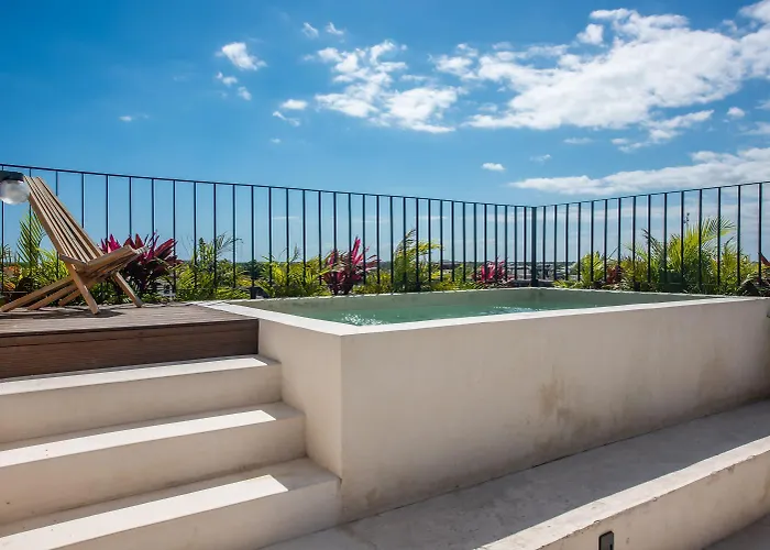 Bright 2br Loft With Rooftop Pool In Downtown Location *