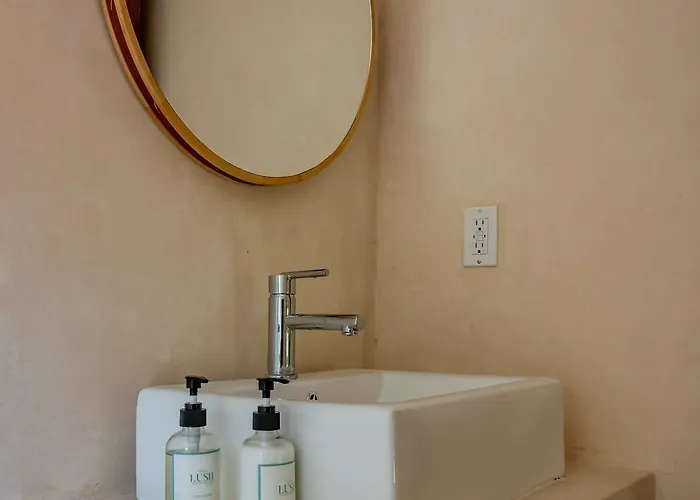 Bright 2br Loft With Rooftop Pool In Downtown Location Appartement Tulum